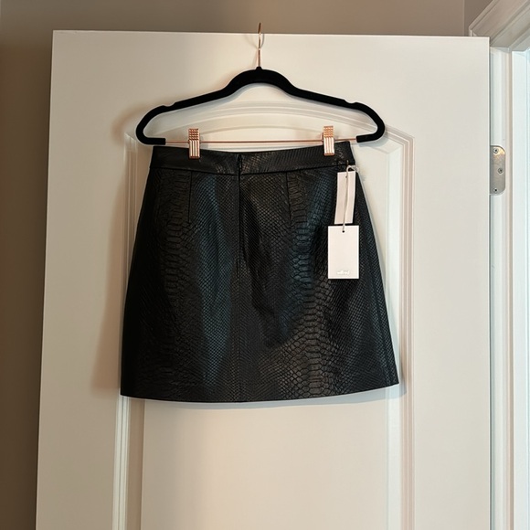 Wilfred Black Snakeskin Mini Skirt - Picture 5 of 5
